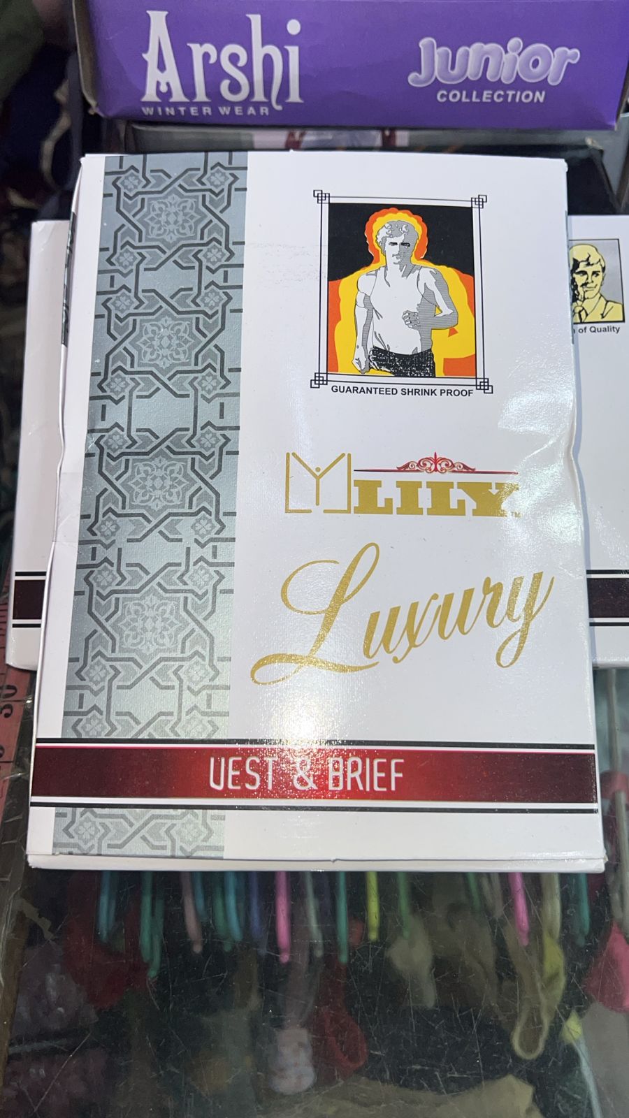 LILY RIBB VEST HALF SLEEVES